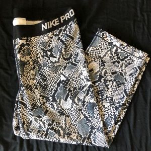 Nike pro Capri leggings